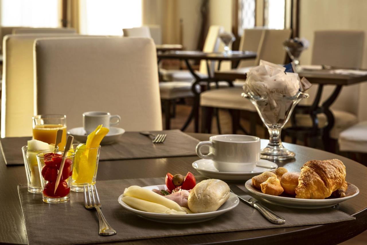 La Vecchia Fonte Boutique Hotel Palau Exteriér fotografie